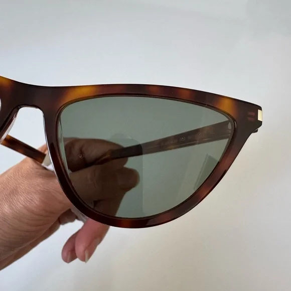 Saint Laurent SL550 SLIM 002 Cat Eye Havana Tortoiseshell 56-16-145 Sunglasses - Picture 15 of 16